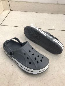 mens-crocs_looking for distributors